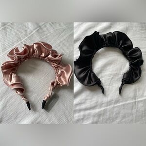 Brand new tags attached Simons RUCHED HEADBAND